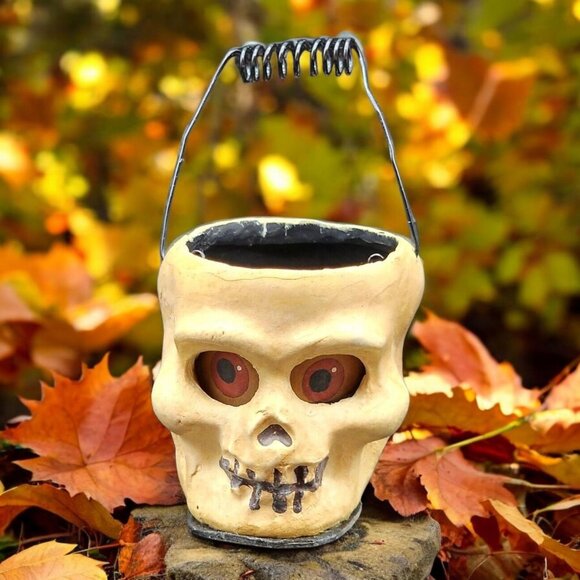 Vintage Poliwoggs Skull Bucket 1990s Primitive Halloween Paper Mache Style Mini - Picture 1 of 10